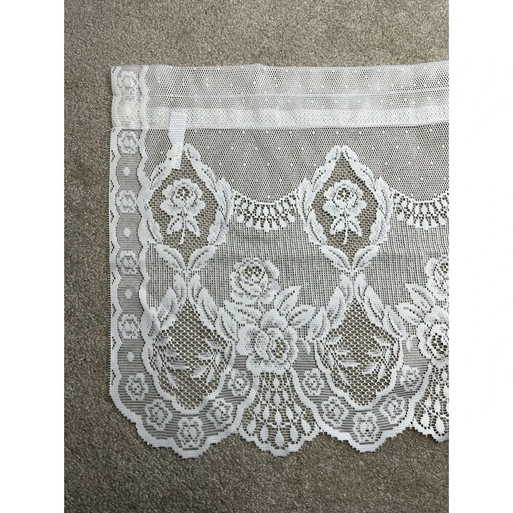 VTG Lace Curtain Valance 58X18